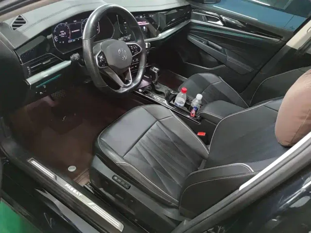 Volkswagen Passat — Фото автомобиля 10