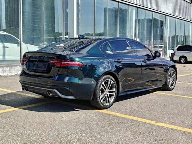 Jaguar XEL — Фото автомобиля 6