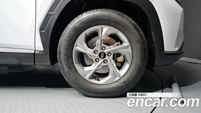 Hyundai Tucson Tucson (NX4) Бензин 1.6 Turbo 4WD — Фото автомобиля 5