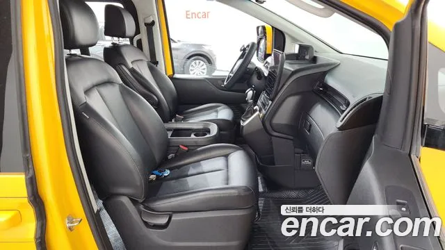 Hyundai Staria Staria 2WD Школьный автобус — Фото автомобиля 26