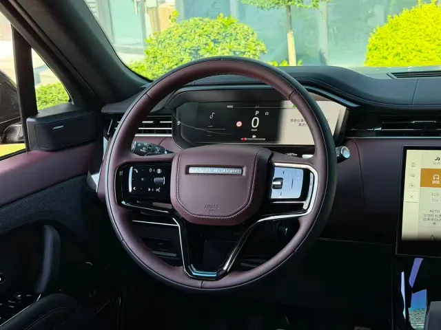 Land Rover Range Rover Sport — Фото автомобиля 10