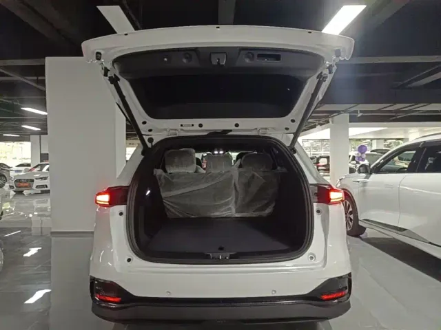 Changan CS75 Plus — Фото автомобиля 18
