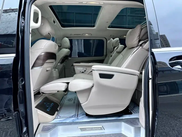 Mercedes-Benz V-Class — Фото автомобиля 8