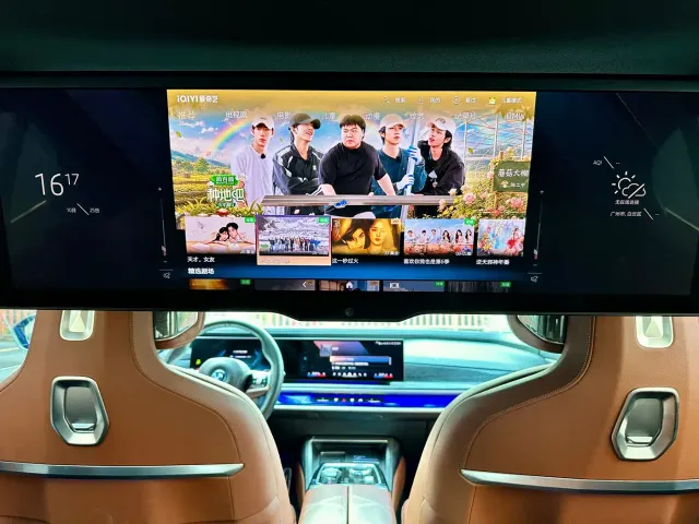 BMW i7 — Фото автомобиля 15