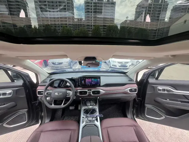 Geely Haoyue — Фото автомобиля 4