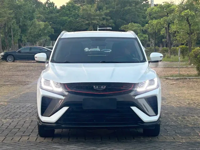 Geely Binyue — Фото автомобиля 2
