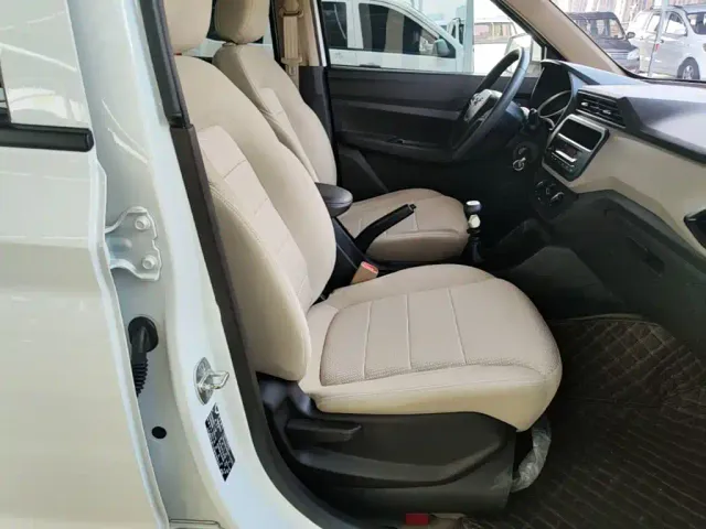 Wuling Hongguang — Фото автомобиля 24