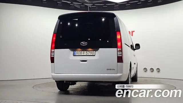 Hyundai Staria Staria L3.5 Карго 5 мест — Фото автомобиля 4