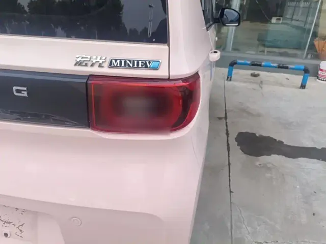Wuling Hongguang Mini EV — Фото автомобиля 7
