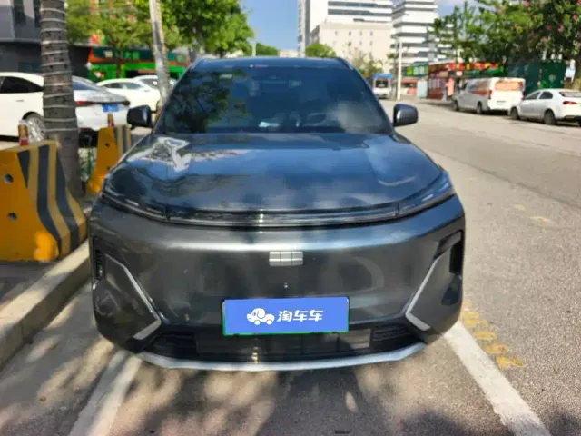 Geely Galaxy Starship 7 EM-i — Фото автомобиля 2