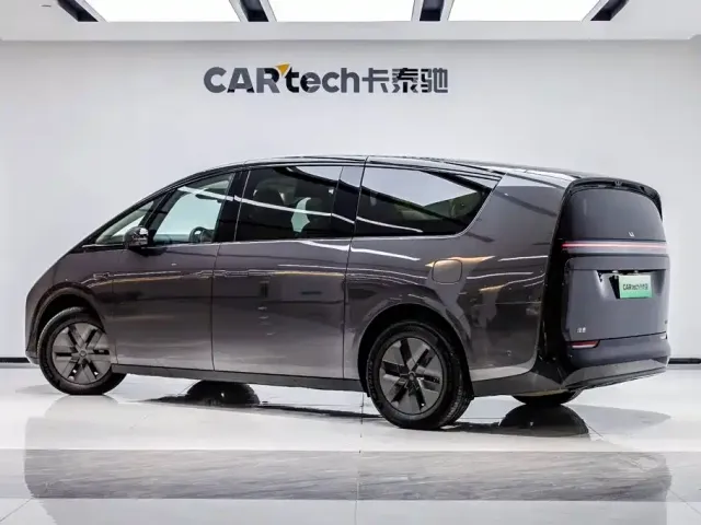 Li Auto MEGA — Фото автомобиля 5