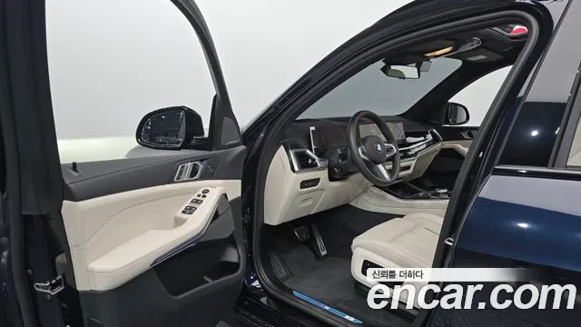 BMW X5 xDrive 40i M Sport — Фото автомобиля 9