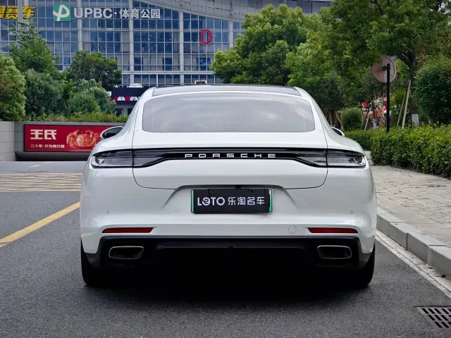Porsche Panamera — Фото автомобиля 7