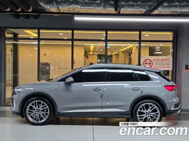 Audi Q4 e-tron F4 — Фото автомобиля 4