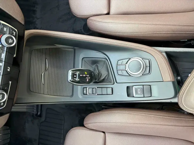 BMW X1 — Фото автомобиля 13