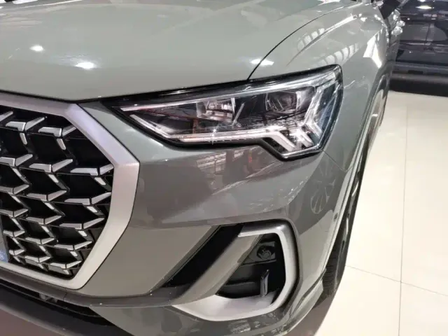Audi Q3 — Фото автомобиля 23