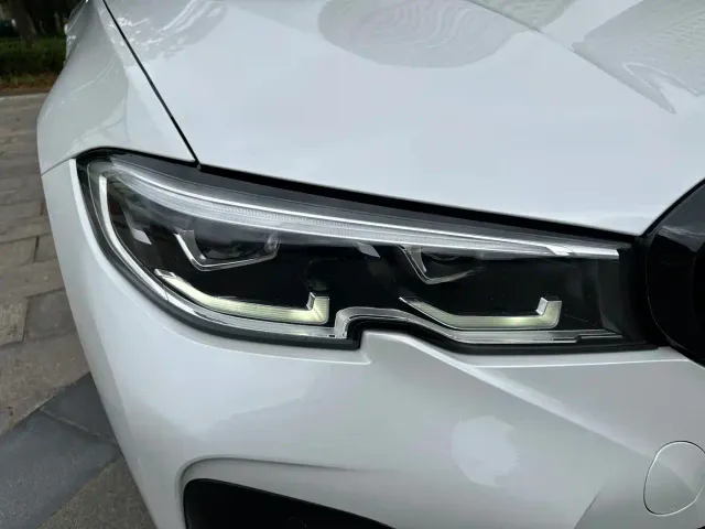BMW 3 Series — Фото автомобиля 10