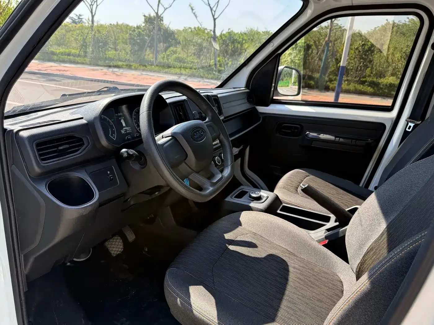 JAC Motors Blue Cat 2023 M1 Gotion High-Tech 40.55kWh Flagship — Фото автомобиля 9