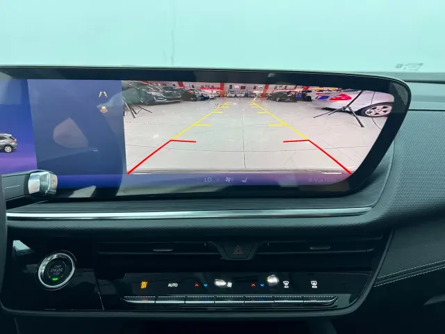 Buick Envision S — Фото автомобиля 10