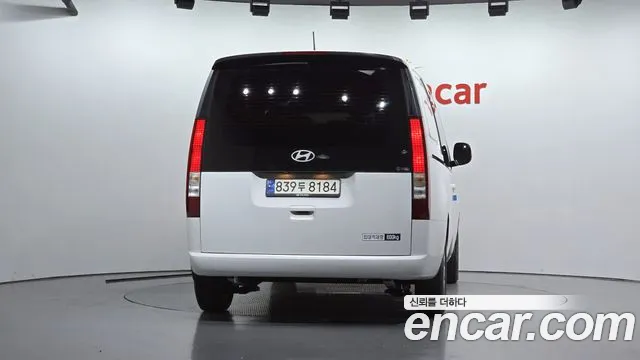 Hyundai Staria — Фото автомобиля 4