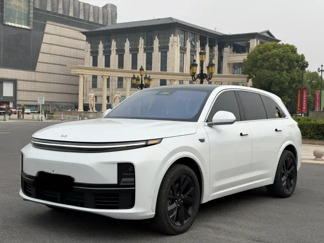 Фотография автомобиля — Li Auto L7