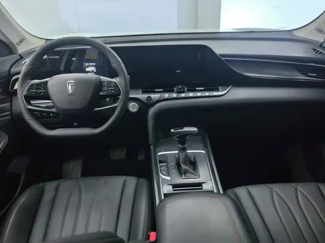 Bestune T55 — Фото автомобиля 12