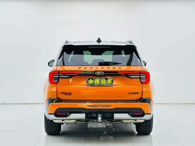 Ford Explorer — Фото автомобиля 6