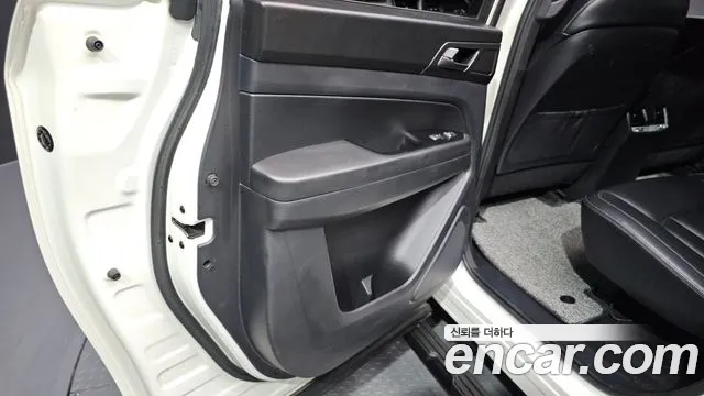 KG_Mobility_Ssangyong Rexton Новый Rexton Sport Дизель 2.2 4WD — Фото автомобиля 25
