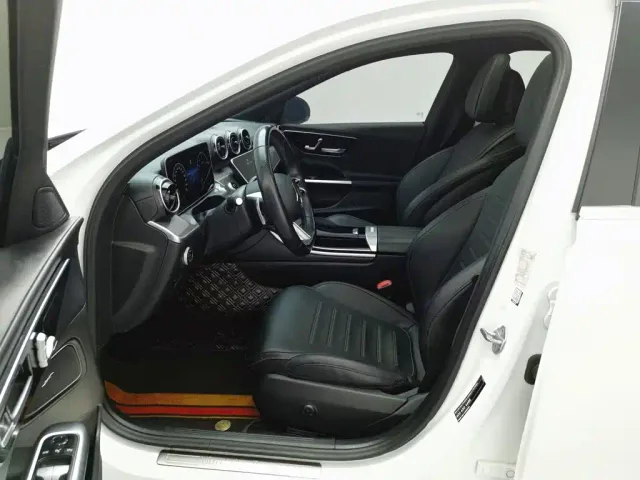 Mercedes-Benz C-Class — Фото автомобиля 10