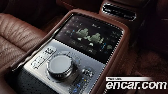 Genesis G90 Бензин 3.5 турбо AWD — Фото автомобиля 18