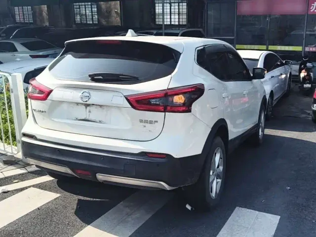 Nissan Qashqai — Фото автомобиля 6