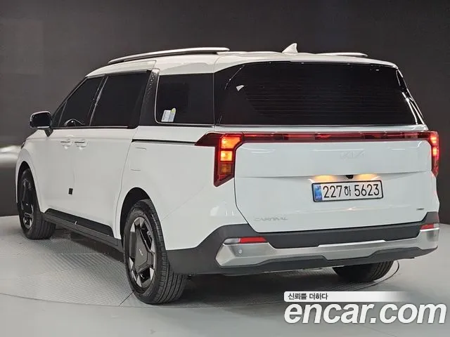 Kia Carnival 4th Gen — Фото автомобиля 3
