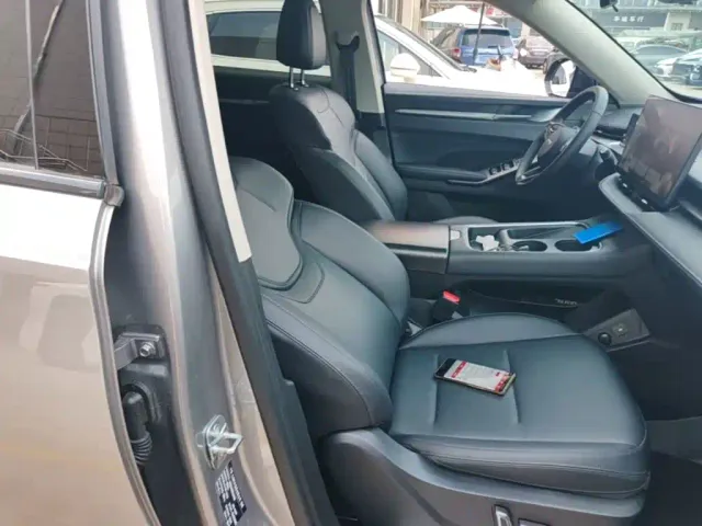 Haval H6 — Фото автомобиля 24