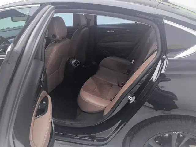 Buick Regal — Фото автомобиля 11