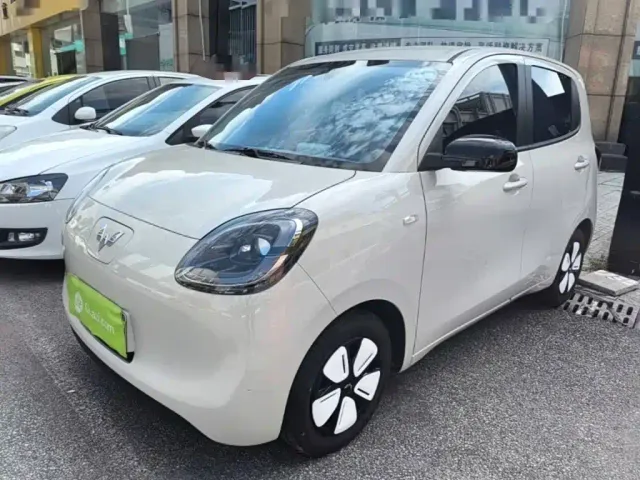 Фотография автомобиля — Wuling Hongguang Mini EV