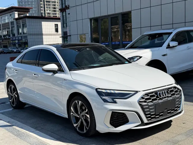 Audi A3 — Фото автомобиля 3