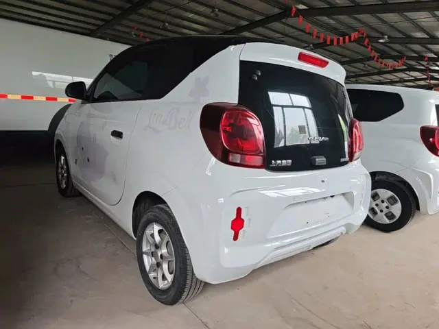 Roewe Clever — Фото автомобиля 4