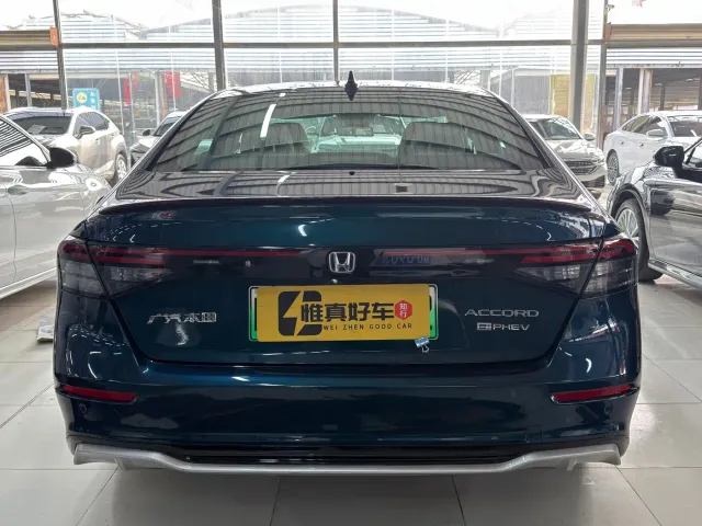 Honda Accord — Фото автомобиля 21