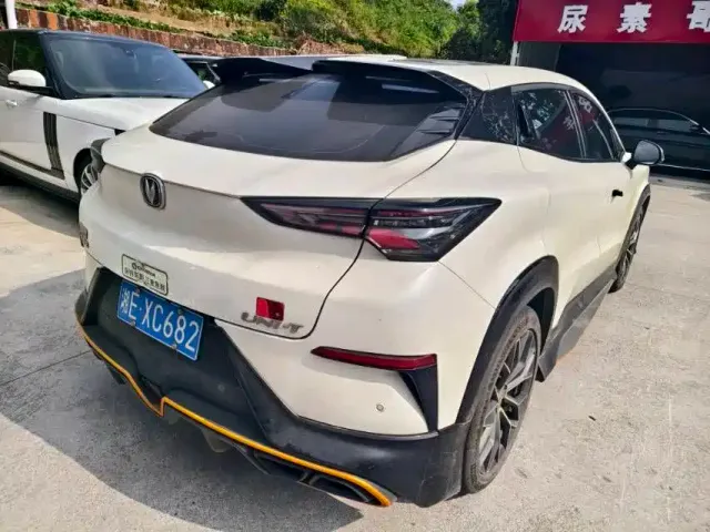 Changan UNI-T — Фото автомобиля 8