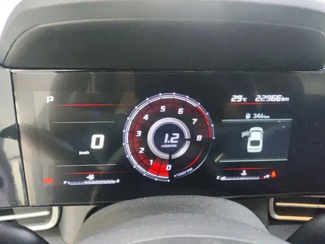 Hyundai Elantra — Фото автомобиля 10