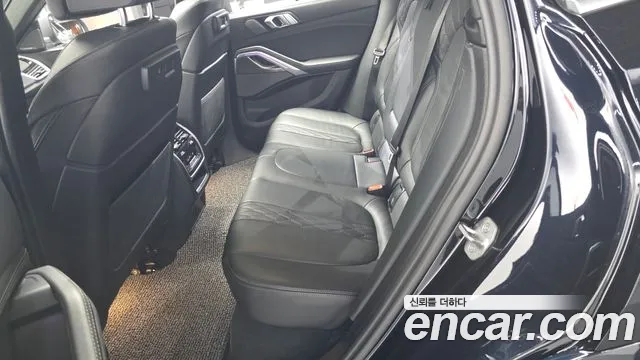 BMW X6 xDrive40i M Sport — Фото автомобиля 11