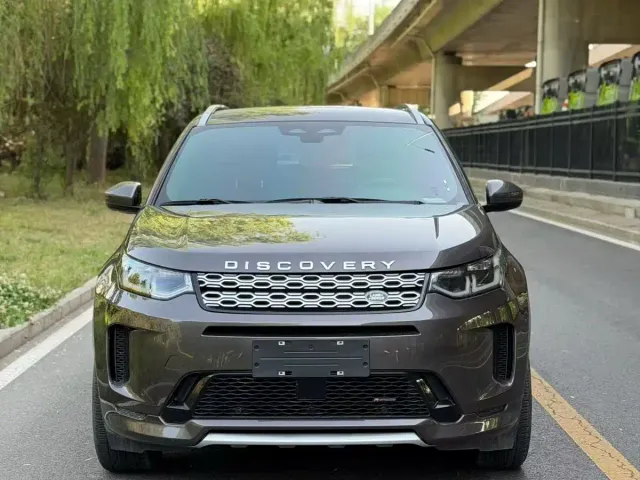 Фотография автомобиля — Land Rover Discovery Sport