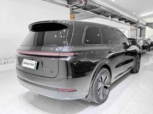 Li Auto L9 — Фото автомобиля 4