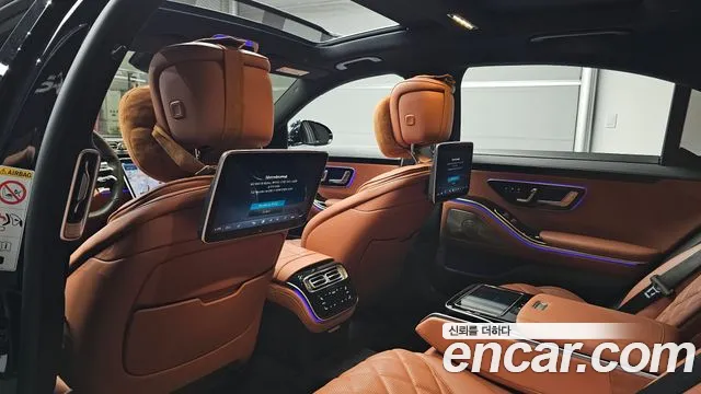 Mercedes-Benz S-Class — Фото автомобиля 18