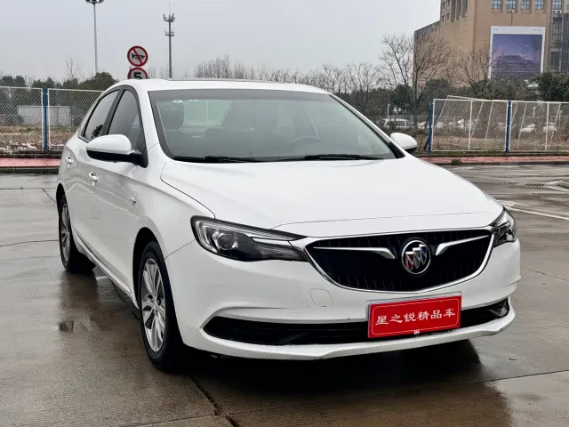Buick Excelle — Фото автомобиля 3