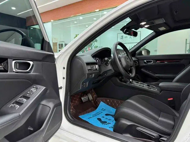 Honda Civic — Фото автомобиля 7