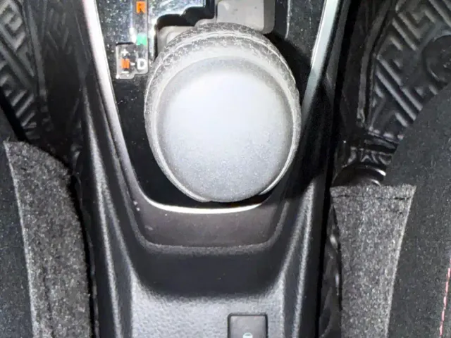 Toyota YARiS L Zhi Xuan — Фото автомобиля 11