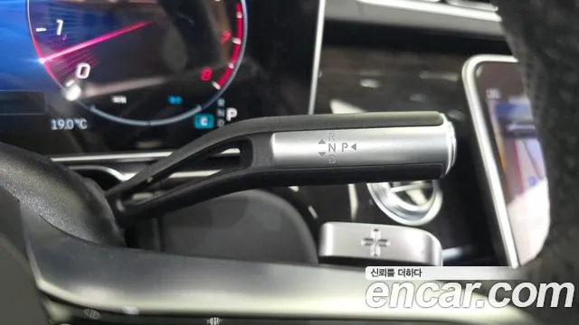 Mercedes-Benz S-Class — Фото автомобиля 9