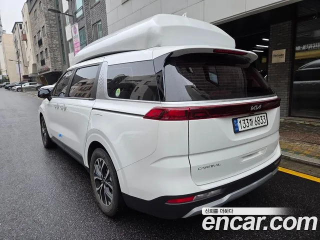 Kia Carnival Generation 4 — Фото автомобиля 2