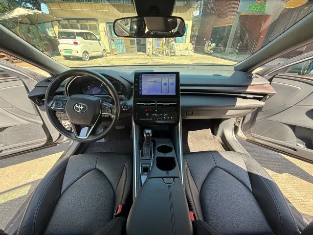 Toyota Avalon — Фото автомобиля 10